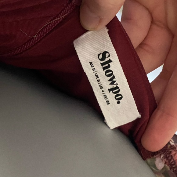 SHOWPO JASALINA MIDAXI DRESS - PUFF SLEEVE DRESS IN CLASSIC FLORAL size 4 - Picture 6 of 7